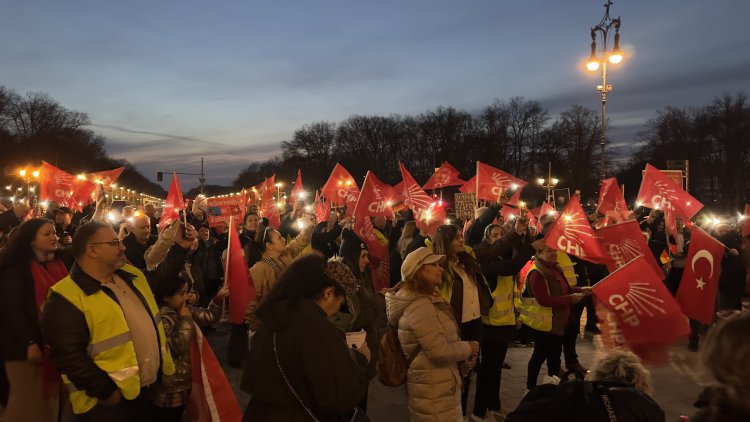 Berlin’de İmamoğlu için demokrasi ve adalet mitingi: 19 Mart’ta Brandenburg Kapısı’nda buluşma