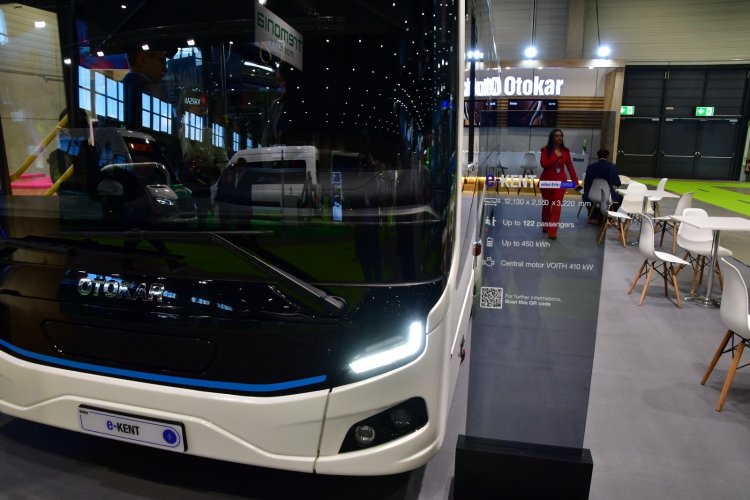 BUS2BUS 2026 eröffnet in Berlin: Fokus auf Elektrifizierung und Digitalisierung