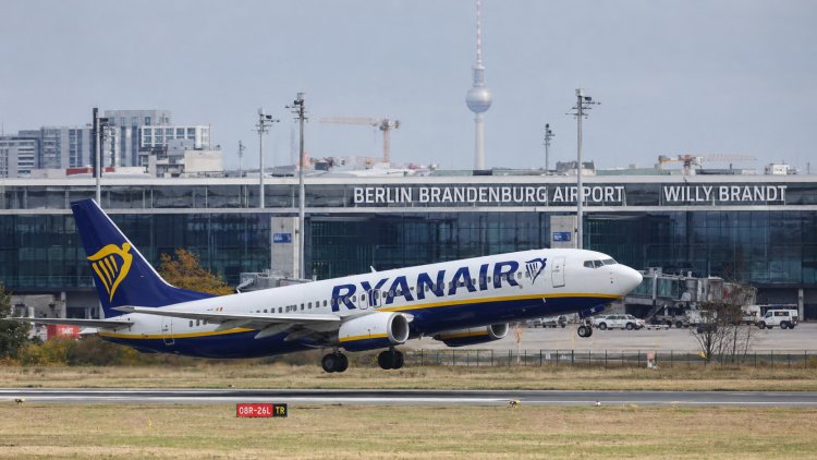Ryanair Berlin’den çekiliyor: BER’de uçuşlar yarıya iniyor