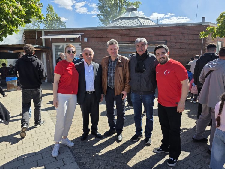 Berlin’de 23 Nisan coşkusu: geniş katılımla gerçekleşti