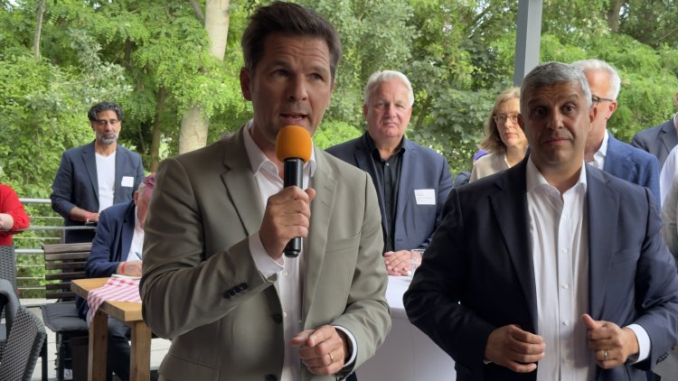 Wahlkampf-Stimmung prägt das Sommerfest der SPD-Fraktion in Berlin