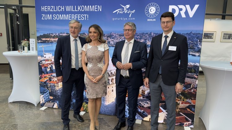 Türk turizmi Berlin’de tanıtıldı: Türkiye, Alman turistler için güçlü destinasyon olmayı sürdürüyor
