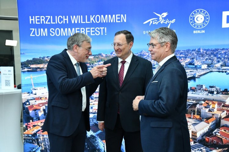 Türkei wirbt in Berlin für Tourismus: Rekordzahlen, Kulturangebote und internationale Großveranstaltungen im Fokus