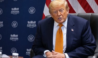 Trump’tan Ankara’da İran’a Sert Uyarı: “İstersek Bir Günde Tüm Köprülerini Vururuz”