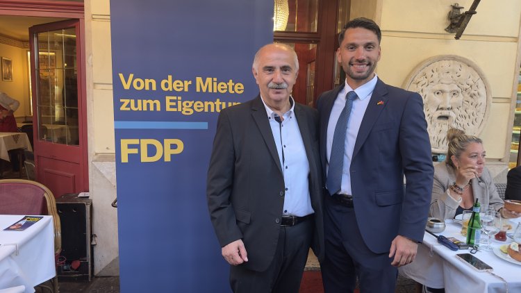 FDP Berlin’den Batuhan Temiz’e Güçlü Destek: “Türk Toplumu Siyasi Bir Ses Hak Ediyor”
