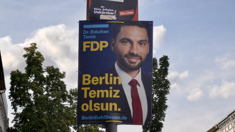 Türkçe Afiş Berlin’i Karıştırdı