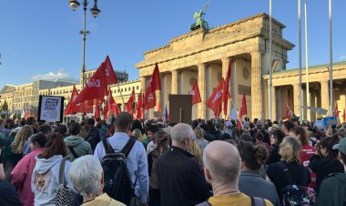 Saksonya-Anhalt Seçiminin Hemen Ardından Berlin’de AfD Karşıtı Miting