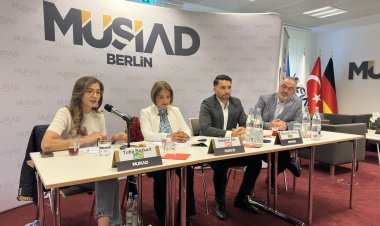 MÜSİAD Berlin’de Seçim Buluşması: Üç Partiden Göç, Eğitim, Ekonomi Ve Ayrımcılık Mesajları