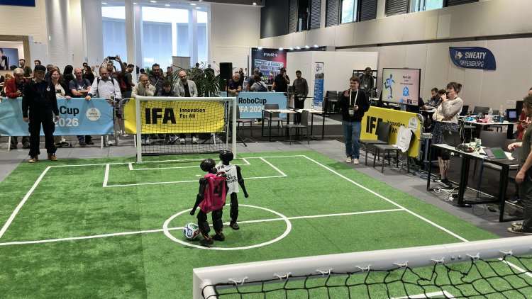IFA 2026’da Robotlar Sahaya İndi: Yapay Zekâ Futbol Oynuyor