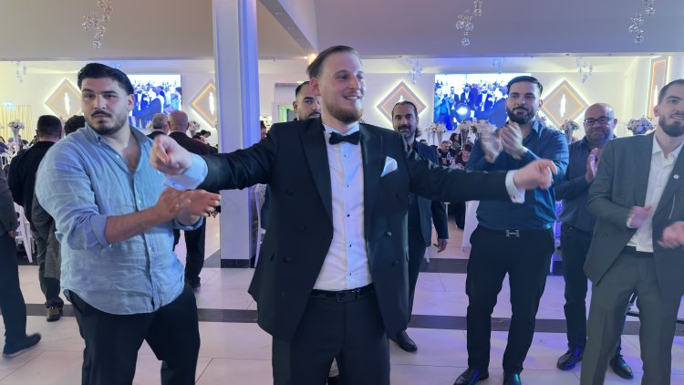 Berlin’de Hümeyra ve Ömer Dünyaevine Girdi