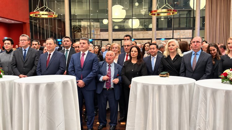 Türkiye-Almanya ilişkilerinde ticaret, savunma ve göç geçmişi vurgusu